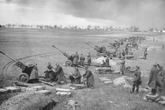 Private World War I Battlefield Tour from Brussels to Flanders - Diksmuide and the Brooding Soldier: Canada’s Presence in Stone