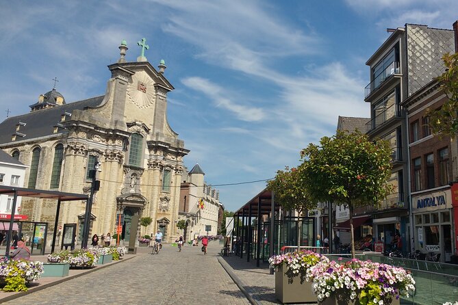 Small-Group Chocolate Tour in Mechelen - What you’ll taste: hot chocolate, pralines, cakes, and more