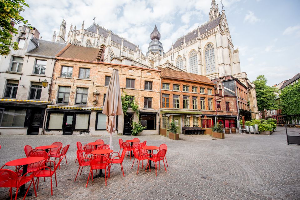 Surprise tour of Antwerp guided by a Local - Who this Antwerp surprise walk suits best