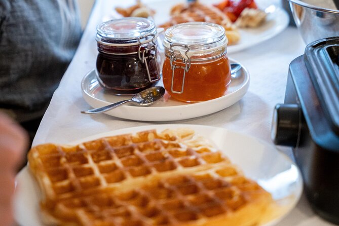 The Waffles 'n Coffee Breakfast in Bruges Centre - Bruges and Belgian history while you eat: short facts, good conversation