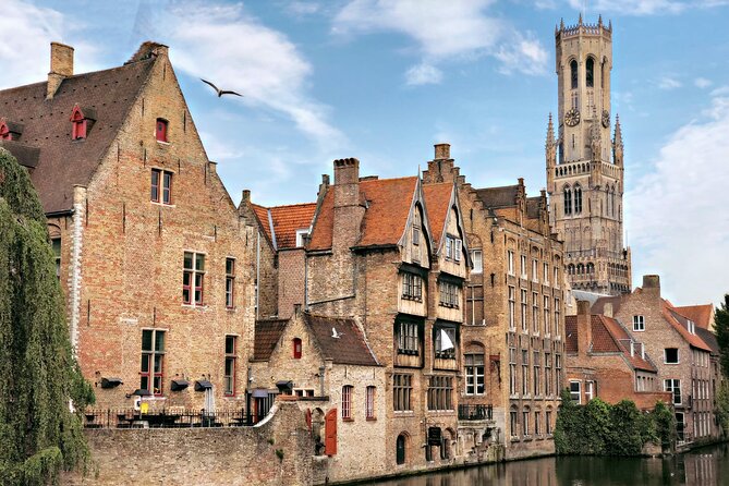 Walking tour of Bruges with boat option and/or beer tasting - Minnewater Lake: the name lesson that makes the place click